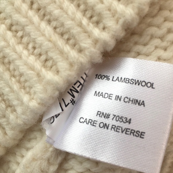 Orvis 100% Lambswool Cream Turtleneck Sweater - Picture 5 of 5